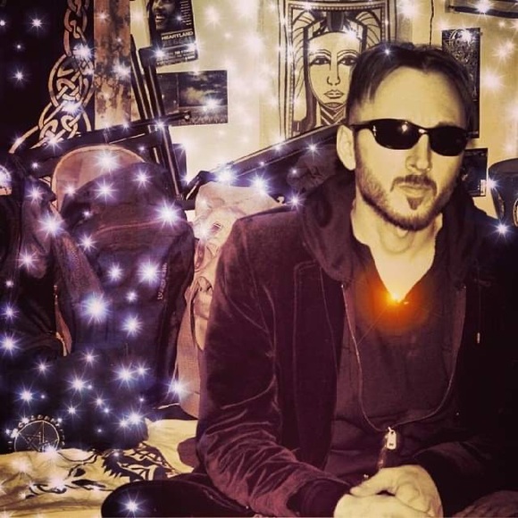 Meet your Posher, Christopher - Picture 11 of 15